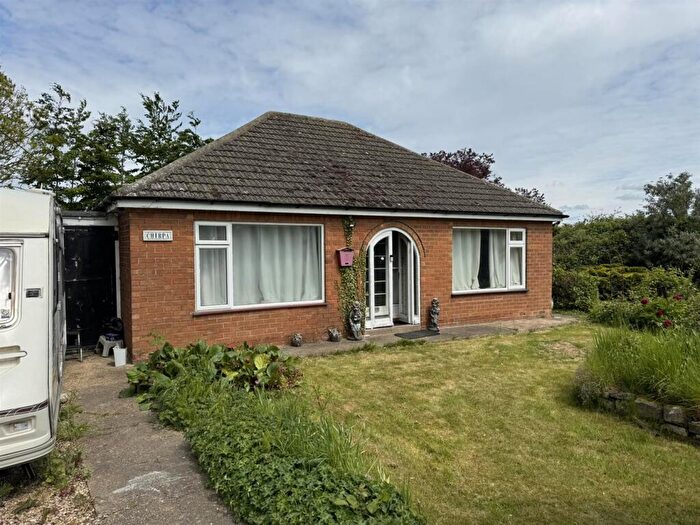 2 Bedroom Detached Bungalow For Sale In Drove Road, Whaplode Drove, Spalding, PE12