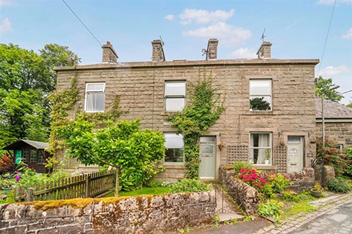 3 Bedroom Cottage For Sale In Strongstry Bridge, Ramsbottom, BL0
