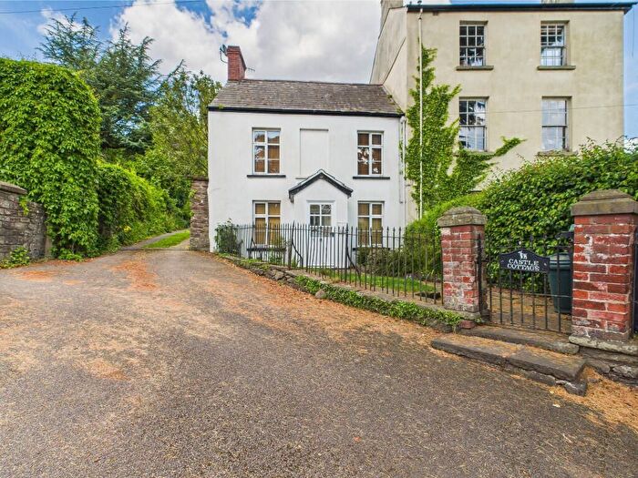 3 Bedroom Cottage For Sale In Castle Parade, Usk, Gwent, NP15