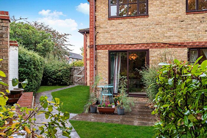 1 Bedroom Flat For Sale In Homefield Mews, Beckenham, BR3