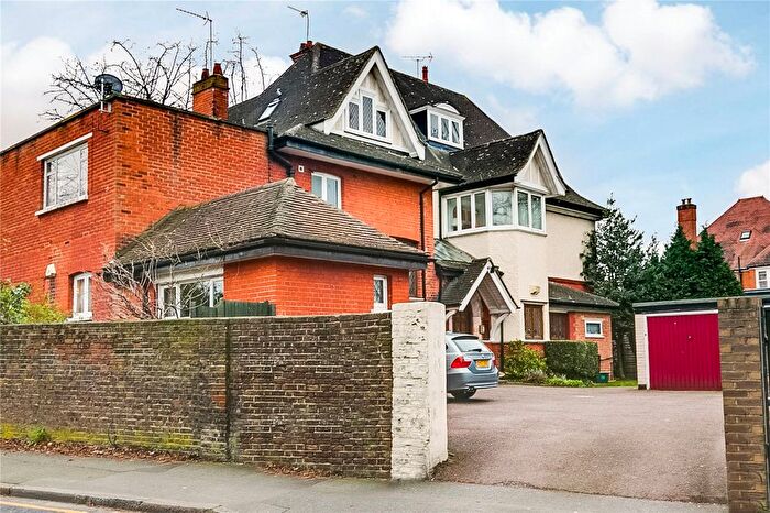 1 Bedroom Flat For Sale In St. Mary's Road, Wimbledon Village, SW19