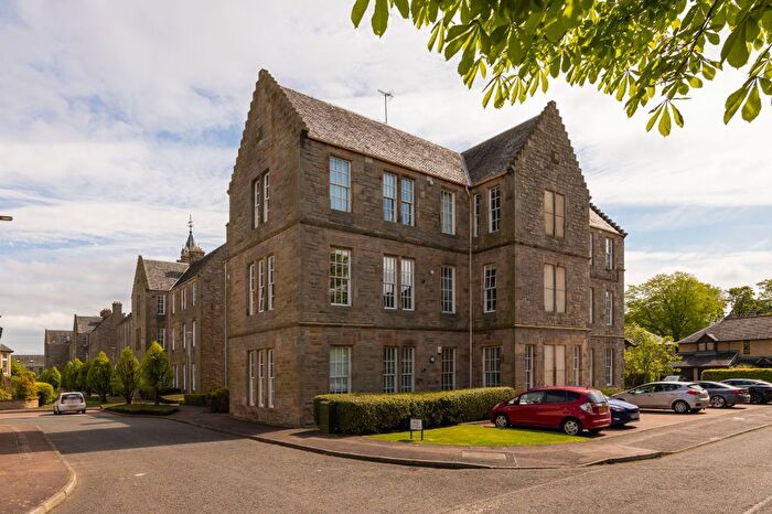 2 Bedroom Flat For Sale In / Mid Steil, Edinburgh, EH10