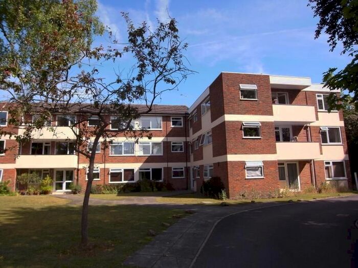 1 Bedroom Flat To Rent In Warren Road, Guildford, GU1