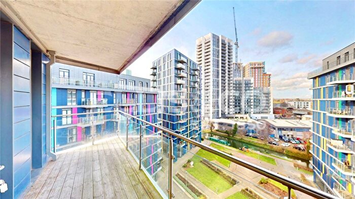 3 Bedroom Flat For Sale In Braunston House, Hatton Road, Wembley, HA0