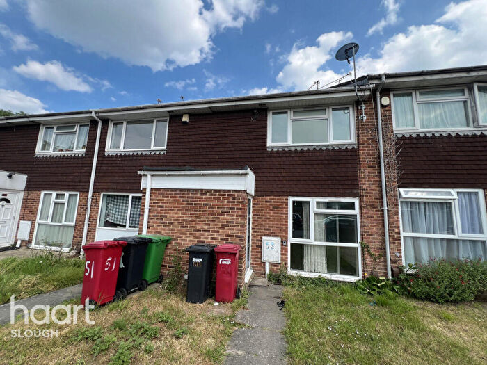 3 Bedroom Terraced House To Rent In Severn Crescent, Slough, SL3
