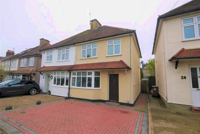 3 Bedroom Semi-Detached House To Rent In Western Avenue, Brentwood, CM14
