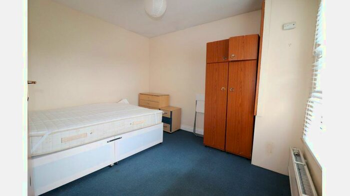5 Bedroom Terraced House To Rent In James Street, Cowley, Oxford, OX4