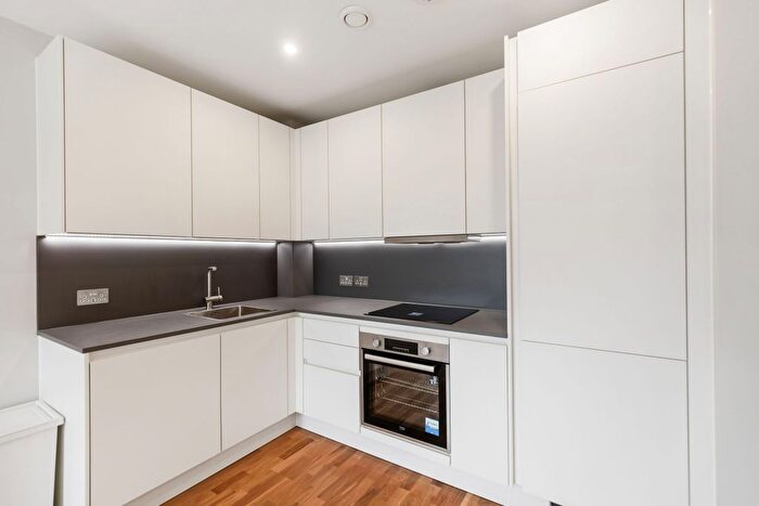 2 Bedroom Flat To Rent In Flat Premier House Canning Road, London, HA3