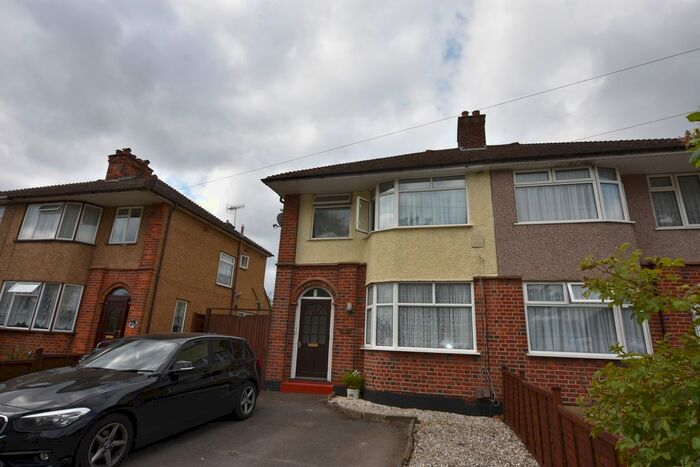 1 Bedroom Maisonette To Rent In Garston Lane, Garston, Watford, WD25