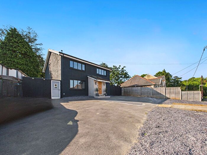 5 Bedroom Detached House For Sale In Brondeg Lane, Pontardawe, SA8