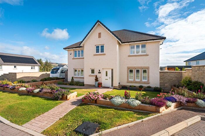 5 Bedroom Detached House For Sale In Bracken Wynd, Penicuik, Midlothian, EH26