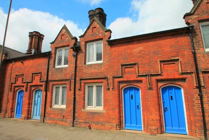 1 Bedroom Flat To Rent In Dame Alice Street, Bedford, MK40