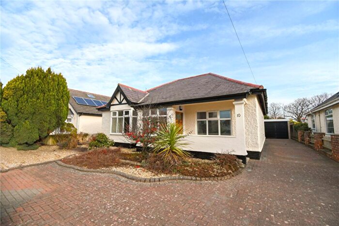 3 Bedroom Bungalow To Rent In Deneshey Road, Hoylake, Wirral, CH47