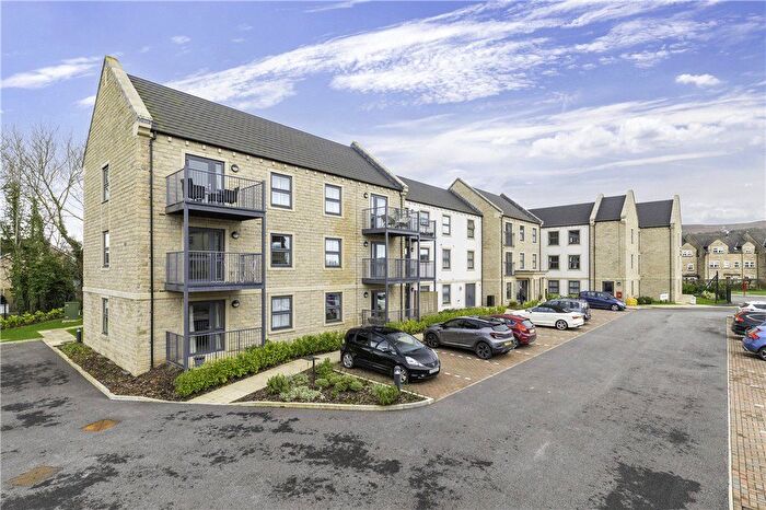 1 Bedroom Flat For Sale In Summer Court, Burley In Wharfedale, Ilkley, West Yorkshire, LS29