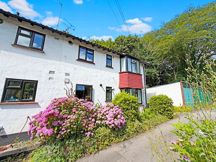 2 Bedroom Flat To Rent In Station Road, Amersham, HP7