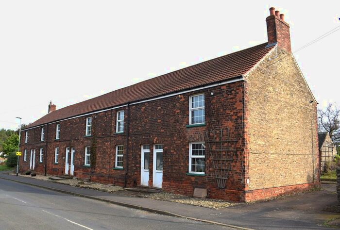 18 Bedroom Terraced House For Sale In Normanby Road, Thealby, DN15