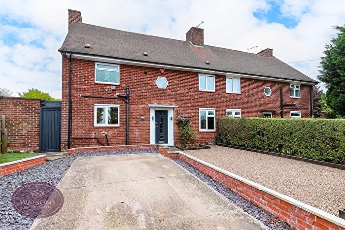 4 Bedroom Semi-detached House For Sale In Linwood Crescent, Eastwood, Nottingham, NG16