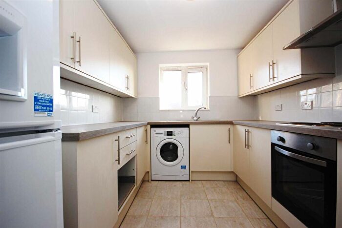 2 Bedroom Flat To Rent In Gower House, The Drive, Walthamstow, E17