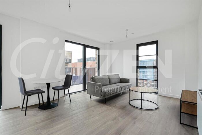 1 Bedroom Flat To Rent In Burlington Road, London, KT3