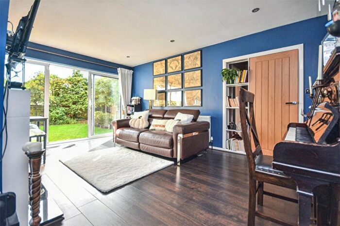 2 Bedroom Bungalow For Sale In Red Hall Drive, Leeds, West Yorkshire, LS14