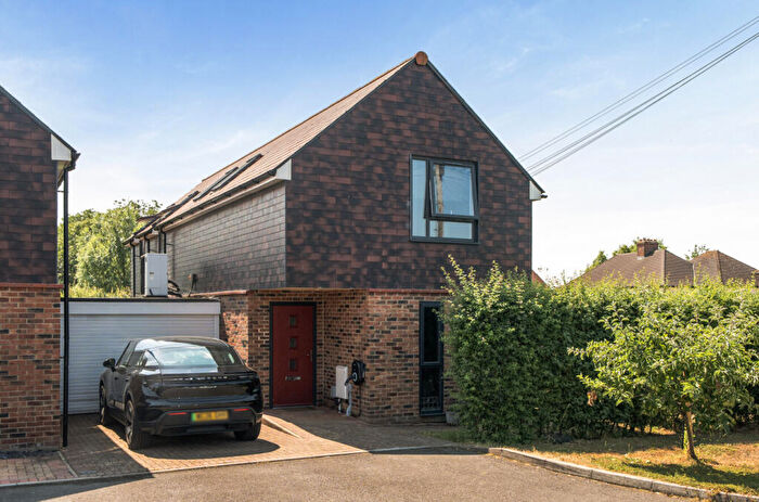 3 Bedroom Detached House For Sale In Queens Head Close, Aston Cross, GL20