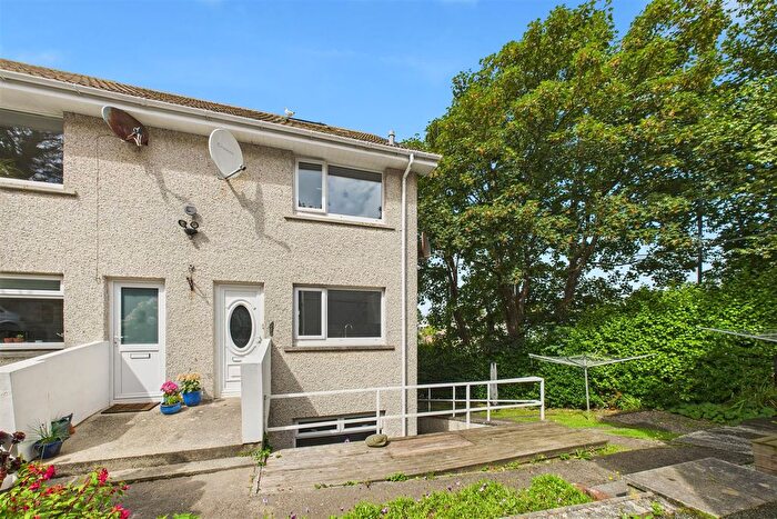 2 Bedroom Maisonette To Rent In Porth Way, Newquay, TR7