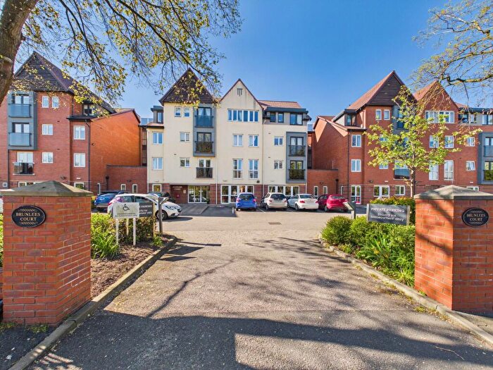 2 Bedroom Apartment For Sale In Cambridge Road, Southport, PR9