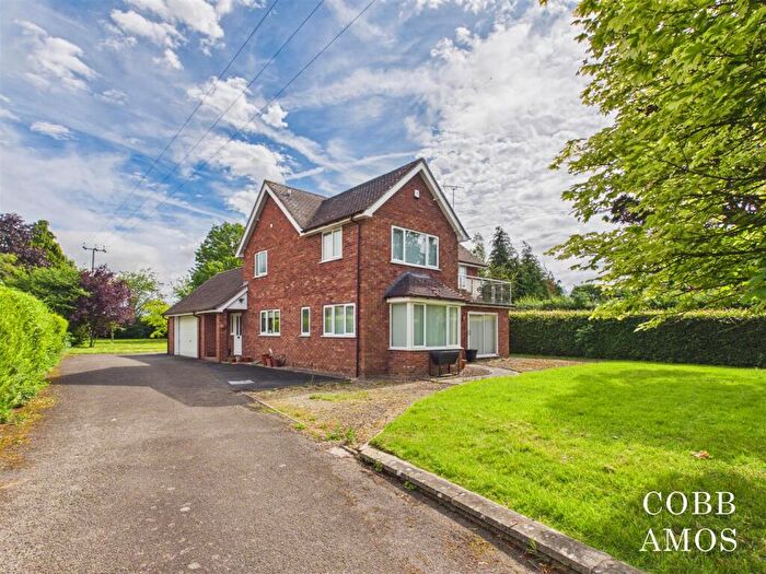 3 Bedroom House For Sale In North Road, Kingsland, HR6