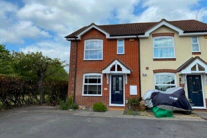 2 Bedroom End Of Terrace House To Rent In Kingfisher Way, Romsey, SO51