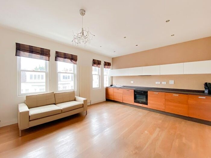 1 Bedroom Flat To Rent In Dancer Road, Fulham, London, SW6