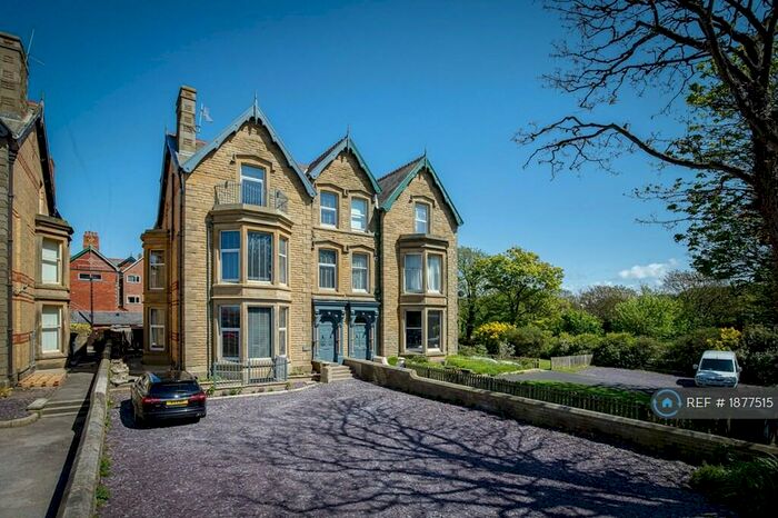 1 Bedroom Flat To Rent In Clifton Drive North, Lytham St. Annes, FY8