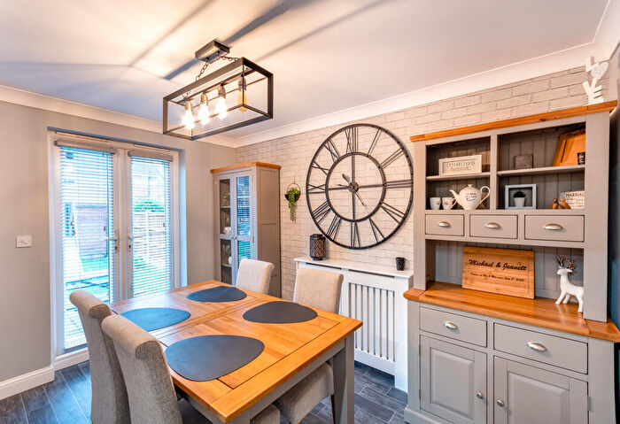 4 Bedroom Detached House For Sale In Water Fir Drive, Doncaster, South Yorkshire, DN11