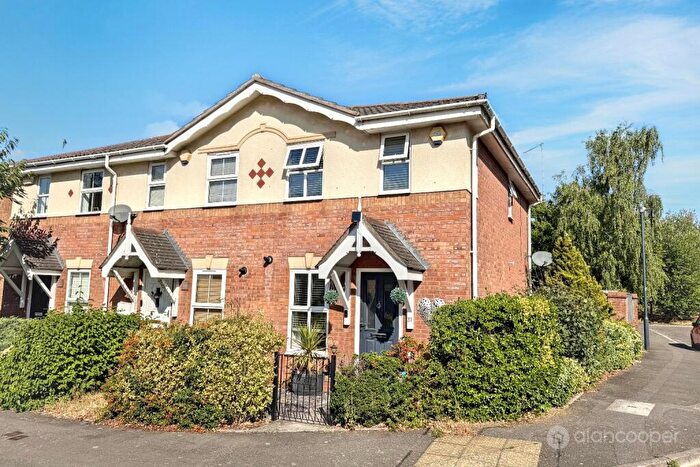 2 Bedroom End Of Terrace House For Sale In Penshurst Way, Maple Park, Nuneaton, CV11