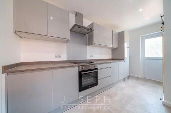 3 Bedroom Semi-Detached House To Rent In Wherstead Road, Ipswich, IP2