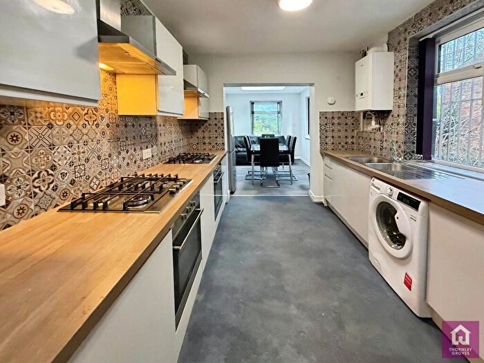 7 Bedroom Terraced House To Rent In Granville Road, Manchester, Greater Manchester, M14