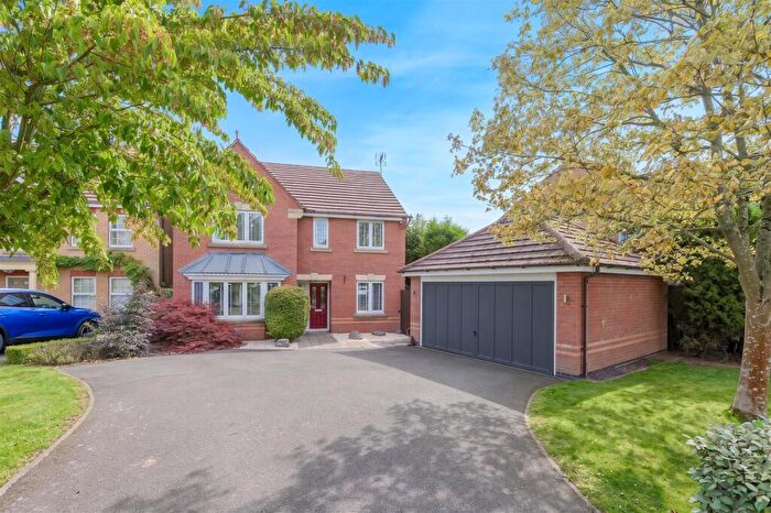 4 Bedroom Detached House For Sale In Buckingham Road, Coalville, LE67