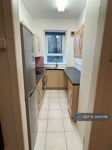 3 Bedroom Flat To Rent In Raploch Avenue, Glasgow, G14