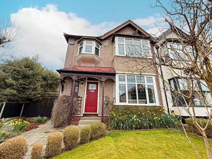 3 Bedroom Semi Detached House For Sale In Glenmore Avenue, Liverpool, L18