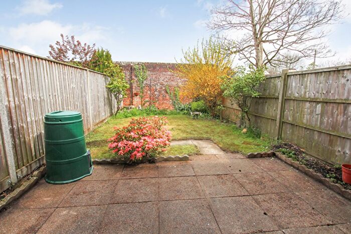 2 Bedroom Semi-Detached House For Sale In Carpenter Close, Hythe, Southampton, SO45