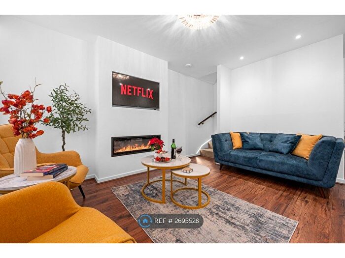 2 Bedroom Terraced House To Rent In Alvanley Close, Sale, M33