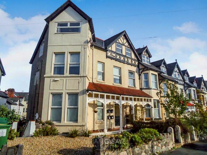 1 Bedroom Flat To Rent In Upper Promenade, Colwyn Bay, LL28