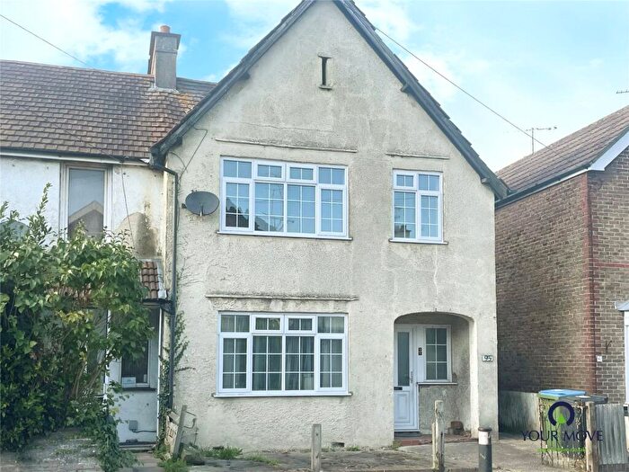3 Bedroom End Of Terrace House For Sale In Longford Road, Bognor Regis, West Sussex, PO21