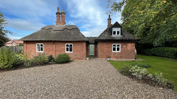 3 Bedroom Cottage For Sale In Threadneedle Street, Bergh Apton, NR15
