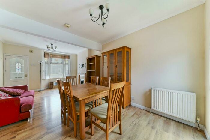 2 Bedroom Terraced House To Rent In Aldworth Road, London, E15