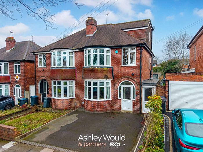 4 Bedroom Semi Detached House For Sale In Wolverhampton Road South, Quinton, Birmingham, B32