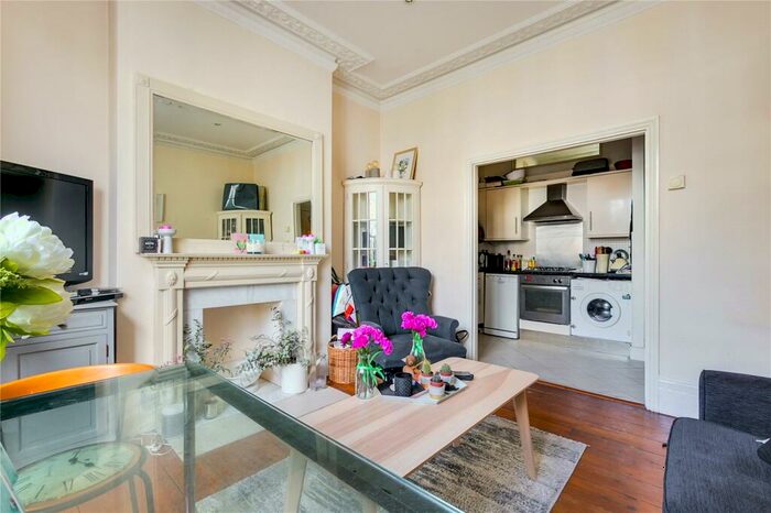 1 Bedroom Apartment To Rent In Ockendon Road, Canonbury, N1