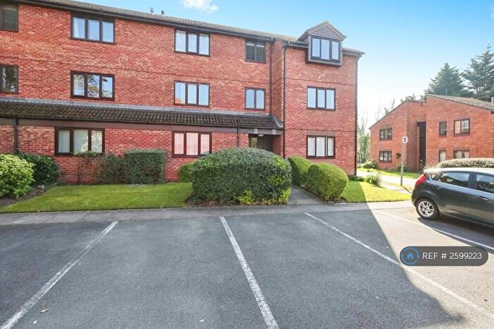 2 Bedroom Flat To Rent In Bloomsbury Grove, Birmingham, B14