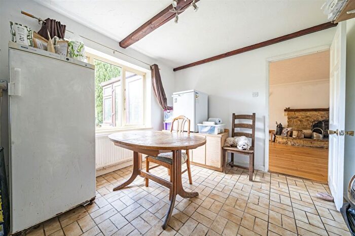5 Bedroom Detached House For Sale In Blackhouse Road, Colgate, RH13