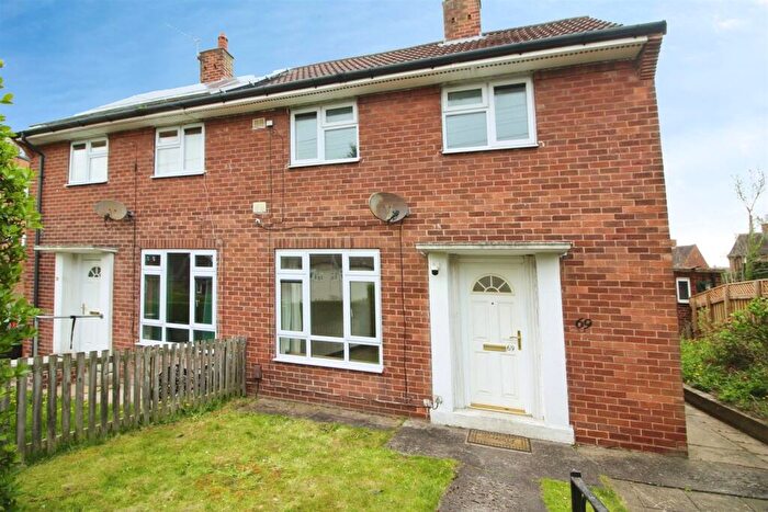 2 Bedroom Semi Detached House To Rent In Monkswood Avenue, Leeds, LS14