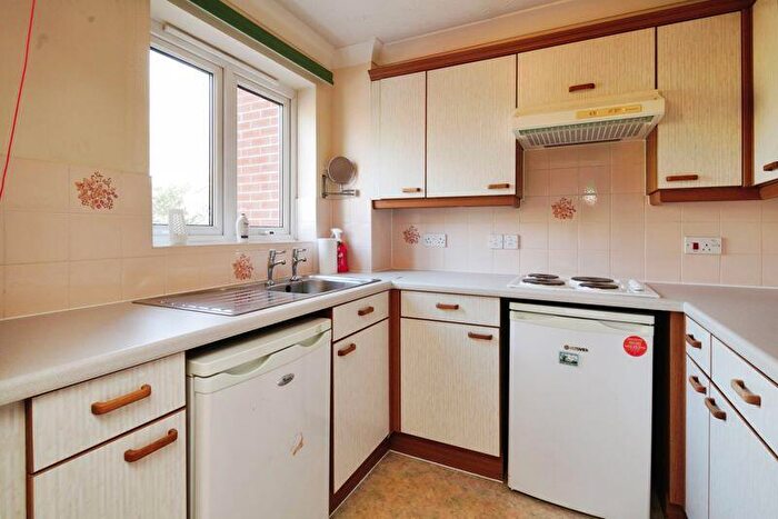 1 Bedroom Apartment For Sale In Alexandra Court, Hove, BN3